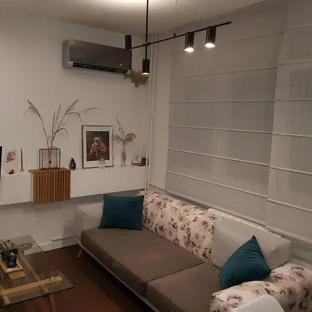 Emily * 贝尔格莱德