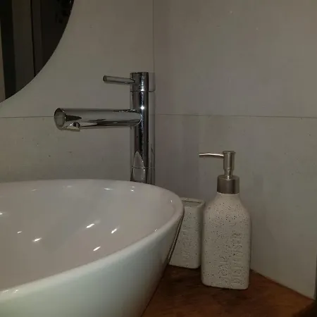 Emily * Βελιγράδι